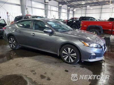 Czwarte zdjęcie samochodu z boku: 2021 NISSAN ALTIMA SV VIN:1N4BL4DW9MN350845 - miniatura