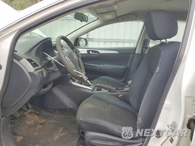 Zdjęcie 7 z 12 samochodu: 2016 NISSAN SENTRA S VIN:3N1AB7AP6GY212844 - miniatura
