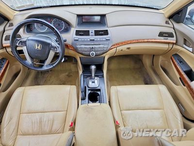 Zdjęcie 8 z 13 samochodu: 2010 HONDA ACCORD EXL VIN:1HGCP2F84AA144861 - miniatura