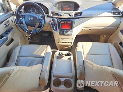 Zdjęcie 8 z 12 samochodu: 2014 HONDA ODYSSEY TOURING VIN:5FNRL5H95EB020204 - miniatura