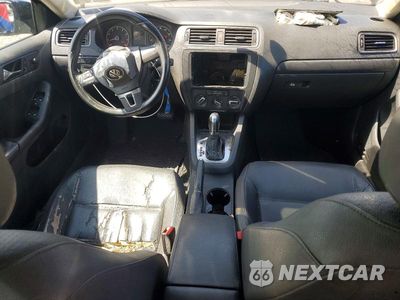 Zdjęcie 12 z 21 samochodu: 2011 VOLKSWAGEN JETTA SE VIN:3VWDZ7AJ7BM041035 - miniatura
