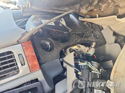 Zdjęcie 9 z 12 samochodu: 2014 GMC YUKON XL C1500 SLT VIN:1GKS1KE01ER119838 - miniatura