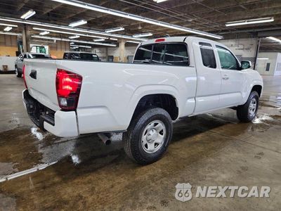 Trzecie zdjęcie samochodu z tyłu: 2023 TOYOTA TACOMA SR VIN:3TYRX5GNXPT083109 - miniatura