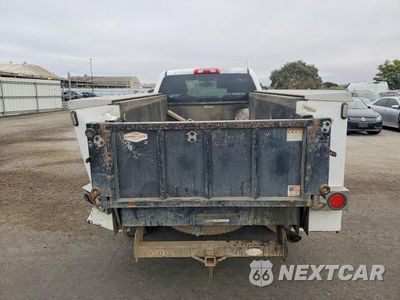 Zdjęcie 6 z 13 samochodu: 2017 CHEVROLET SILVERADO K2500 HEAVY DUTY VIN:1GB0KUEGXHZ287432 - miniatura