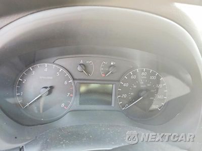 Zdjęcie 9 z 13 samochodu: 2015 NISSAN SENTRA S VIN:3N1AB7AP0FY356081 - miniatura