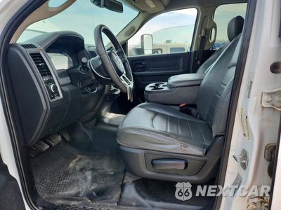 Zdjęcie 7 z 12 samochodu: 2017 RAM 3500 ST VIN:3C63R3CJ9HG762315 - miniatura
