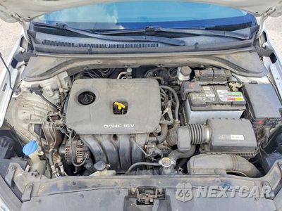 Zdjęcie 11 z 12 samochodu: 2017 HYUNDAI ELANTRA SE VIN:5NPD84LF4HH123655 - miniatura