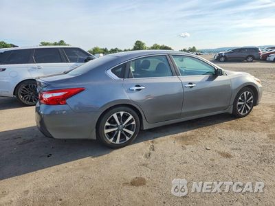 Trzecie zdjęcie samochodu z tyłu: 2016 NISSAN ALTIMA 2.5 SR VIN:1N4AL3AP5GC274415 - miniatura