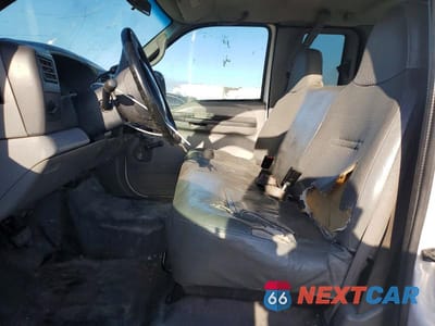 Zdjęcie 7 z 12 samochodu: 2002 FORD F250 SUPER DUTY VIN:1FTNX20LX2EC28620 - miniatura