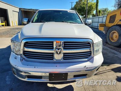 Piąte zdjęcie samochodu w środku: 2018 RAM 1500 SLT VIN:1C6RR6LT9JS112783 - miniatura