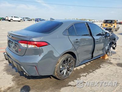 Trzecie zdjęcie samochodu z tyłu: 2026 TOYOTA COROLLA SE VIN:5YFS4MCE2TP267047 - miniatura