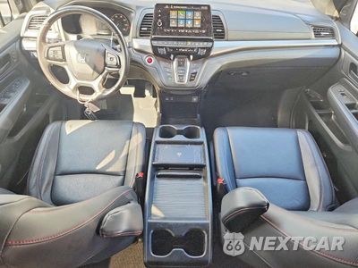 Zdjęcie 8 z 14 samochodu: 2025 HONDA ODYSSEY SPORT-L VIN:5FNRL6H77SB052345 - miniatura