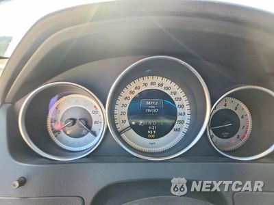 Zdjęcie 9 z 12 samochodu: 2013 MERCEDES-BENZ C 300 4MATIC VIN:WDDGF8AB6DR288965 - miniatura