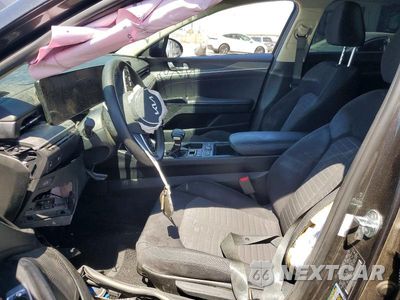 Zdjęcie 7 z 13 samochodu: 2025 KIA K5 LXS VIN:KNAG24J74S5319996 - miniatura