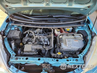 Zdjęcie 11 z 12 samochodu: 2013 TOYOTA PRIUS C THREE VIN:JTDKDTB35D1042525 - miniatura