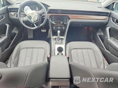 Zdjęcie 8 z 12 samochodu: 2020 VOLKSWAGEN PASSAT SEL VIN:1VWCA7A33LC006239 - miniatura