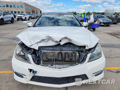 Piąte zdjęcie samochodu w środku: 2014 MERCEDES-BENZ C 350 4MATIC VIN:WDDGJ8JB5EG290248 - miniatura