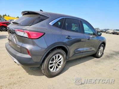 Trzecie zdjęcie samochodu z tyłu: 2021 FORD ESCAPE SE VIN:1FMCU9G69MUA76858 - miniatura