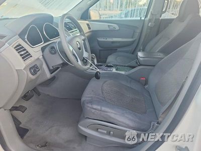 Zdjęcie 7 z 13 samochodu: 2012 CHEVROLET TRAVERSE LS VIN:1GNKREED0CJ176088 - miniatura