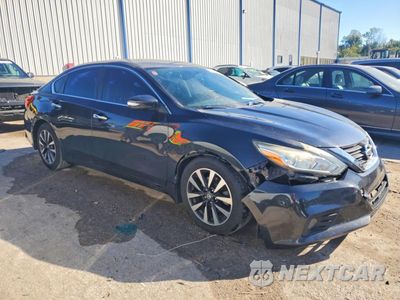 Czwarte zdjęcie samochodu z boku: 2017 NISSAN ALTIMA 2.5 SV VIN:1N4AL3AP4HC474347 - miniatura