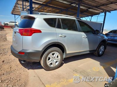 Trzecie zdjęcie samochodu z tyłu: 2015 TOYOTA RAV4 LE VIN:JTMZFREV8FD074640 - miniatura