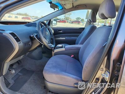 Zdjęcie 7 z 12 samochodu: 2006 TOYOTA PRIUS BASE VIN:JTDKB20U963192575 - miniatura