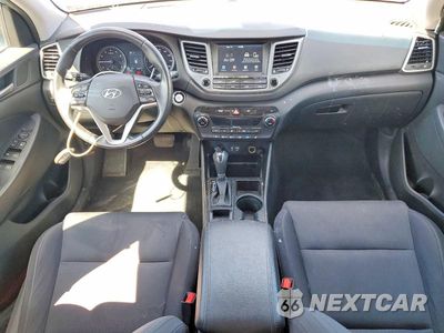 Zdjęcie 8 z 13 samochodu: 2018 HYUNDAI TUCSON VALUE VIN:KM8J3CA26JU737321 - miniatura