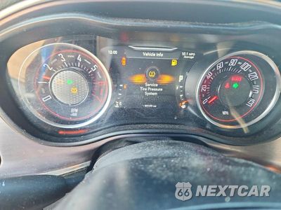 Zdjęcie 9 z 12 samochodu: 2017 DODGE CHALLENGER R/T VIN:2C3CDZBT9HH648820 - miniatura