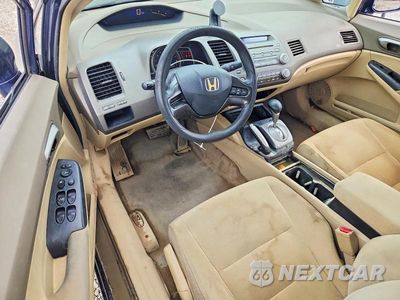 Zdjęcie 8 z 12 samochodu: 2006 HONDA CIVIC LX VIN:1HGFA16526L117006 - miniatura