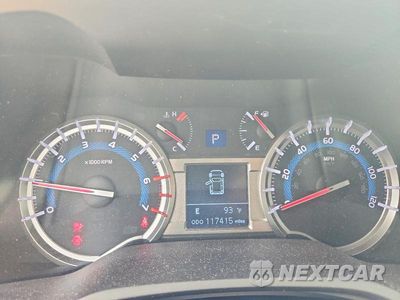 Zdjęcie 9 z 13 samochodu: 2017 TOYOTA 4RUNNER TRD OFF-ROAD VIN:JTEBU5JR2H5461895 - miniatura
