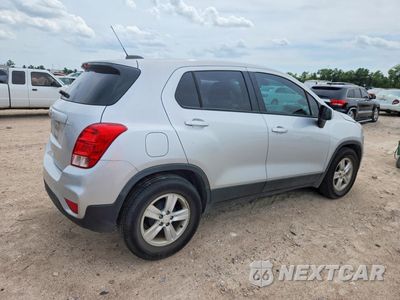 Trzecie zdjęcie samochodu z tyłu: 2020 CHEVROLET TRAX LS VIN:KL7CJKSB1LB024026 - miniatura