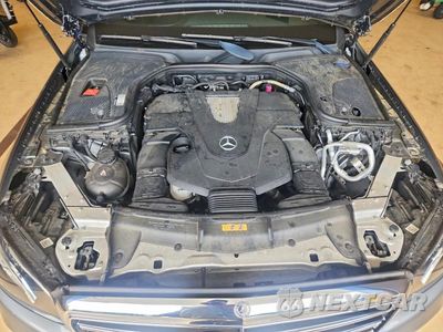 Zdjęcie 11 z 12 samochodu: 2018 MERCEDES-BENZ E 400 4MATIC VIN:WDDZF6GB2JA425205 - miniatura