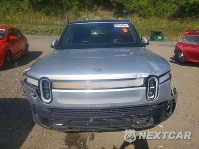 Piąte zdjęcie samochodu w środku: 2023 RIVIAN R1S ADVENTURE VIN:7PDSGABA5PN016149 - miniatura