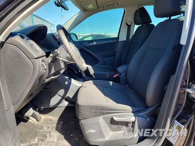 Zdjęcie 7 z 12 samochodu: 2012 VOLKSWAGEN TIGUAN S VIN:WVGAV7AX8CW525363 - miniatura