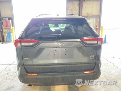 Zdjęcie 6 z 13 samochodu: 2019 TOYOTA RAV4 XLE VIN:JTMP1RFV0KD007531 - miniatura