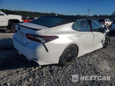 Trzecie zdjęcie samochodu z tyłu: 2024 TOYOTA CAMRY XSE VIN:4T1K61AK9RU215942 - miniatura