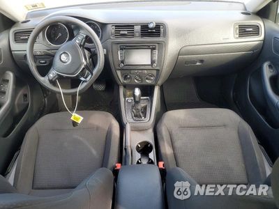 Zdjęcie 8 z 12 samochodu: 2015 VOLKSWAGEN JETTA BASE VIN:3VW2K7AJ8FM246624 - miniatura