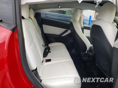 Zdjęcie 10 z 12 samochodu: 2022 TESLA MODEL Y VIN:7SAYGDEE7NF425379 - miniatura