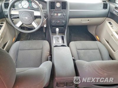 Zdjęcie 8 z 12 samochodu: 2007 CHRYSLER 300 VIN:2C3KA43RX7H649080 - miniatura