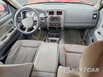 Zdjęcie 8 z 12 samochodu: 2006 DODGE DAKOTA QUAD SLT VIN:1D7HE48N46S503173 - miniatura
