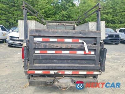 Zdjęcie 6 z 13 samochodu: 2001 FORD F350 SUPER DUTY VIN:1FTWW32F61EB06002 - miniatura