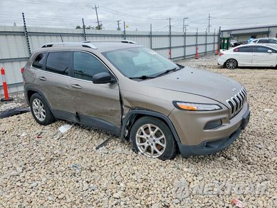 Czwarte zdjęcie samochodu z boku: 2017 JEEP CHEROKEE LATITUDE VIN:1C4PJLCSXHW591778 - miniatura