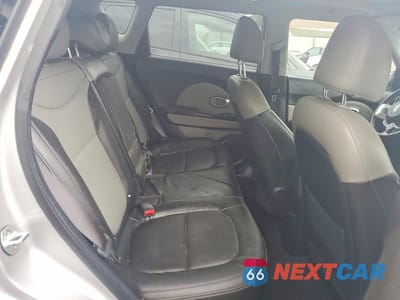 Zdjęcie 10 z 12 samochodu: 2019 KIA SOUL + VIN:KNDJP3A58K7022270 - miniatura