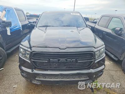 Piąte zdjęcie samochodu w środku: 2019 RAM 1500 BIG HORN/LONE STAR VIN:1C6RRFFG9KN835547 - miniatura