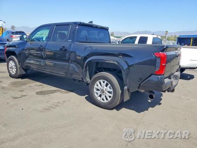 Drugie zdjęcie samochodu z przodu: 2025 TOYOTA TACOMA SR5 VIN:3TMKB5FN7SM040451 - miniatura