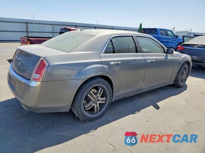 Trzecie zdjęcie samochodu z tyłu: 2011 CHRYSLER 300 LIMITED VIN:2C3CA5CGXBH557937 - miniatura