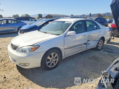 2004 TOYOTA CAMRY LE JTDBE30K140279770 - główne zdjęcie licytacji z USA - miniatura