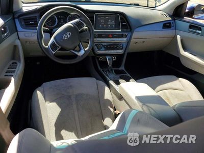 Zdjęcie 8 z 12 samochodu: 2019 HYUNDAI SONATA SE VIN:5NPE24AFXKH737450 - miniatura