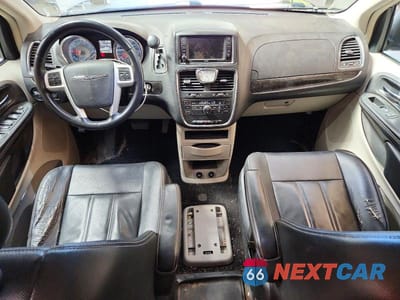 Zdjęcie 8 z 13 samochodu: 2014 CHRYSLER TOWN & COUNTRY TOURING VIN:2C4RC1BG4ER448608 - miniatura