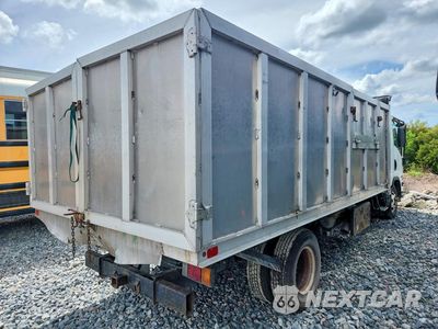 Trzecie zdjęcie samochodu z tyłu: 2018 ISUZU NPR HD DUMP TRUCK VIN:JALC4J162J7008862 - miniatura